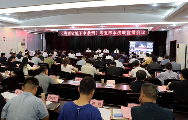 1会议现场_副本.jpg